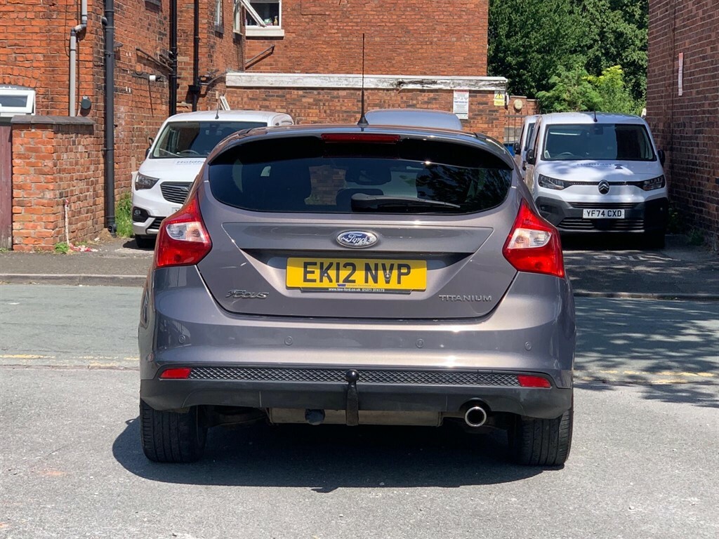 Ford Focus 2.0 Tdci Titanium Euro 5 Brown #4