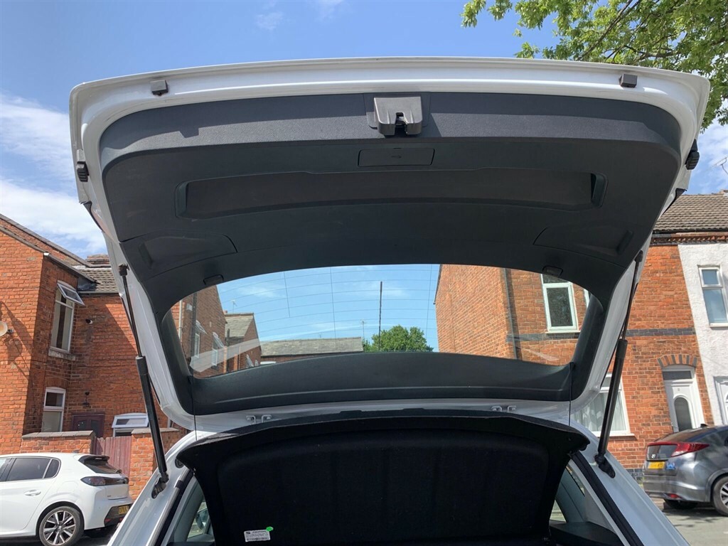 Seat Ateca Suv 1.4 Ecotsi 150Ps Se 5-Door White #41