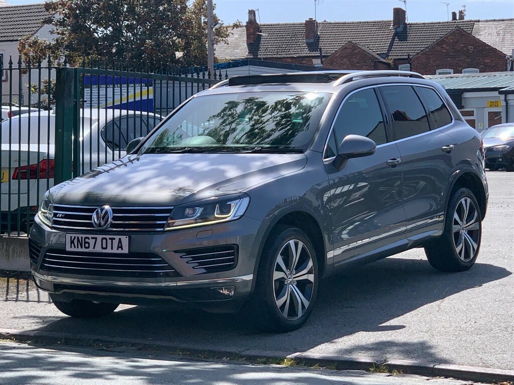 Volkswagen Touareg 3.0L V6 R-line Plus Tdi Bluemotion Technology A Black #8