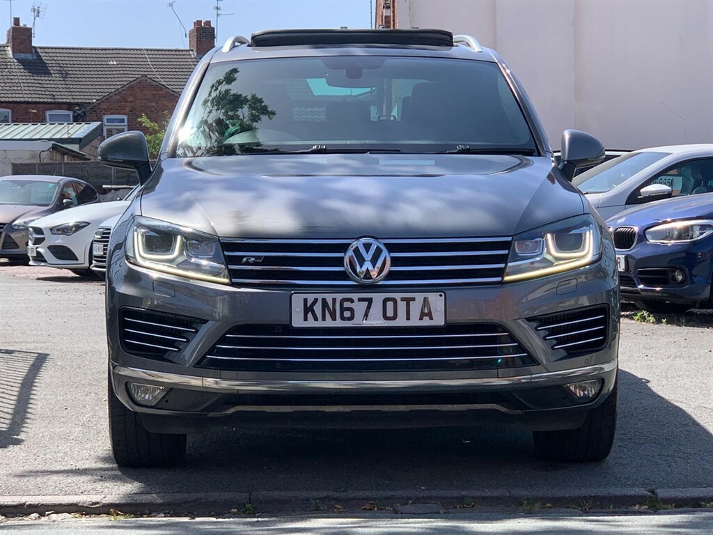 Volkswagen Touareg 3.0 Tdi V6 R-line Tiptronic 4Wd Euro 6 Ss Grey #2