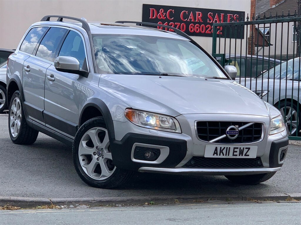 Volvo XC70 Estate Silver #6