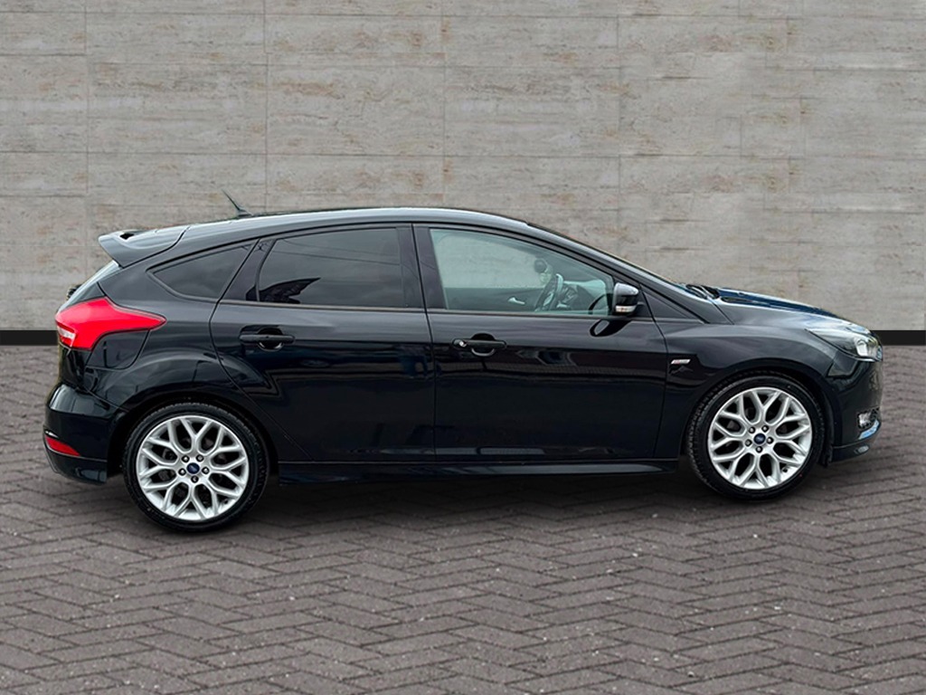 Ford Focus St-line 1.0 Full Service History New We WM17MLU Black #6