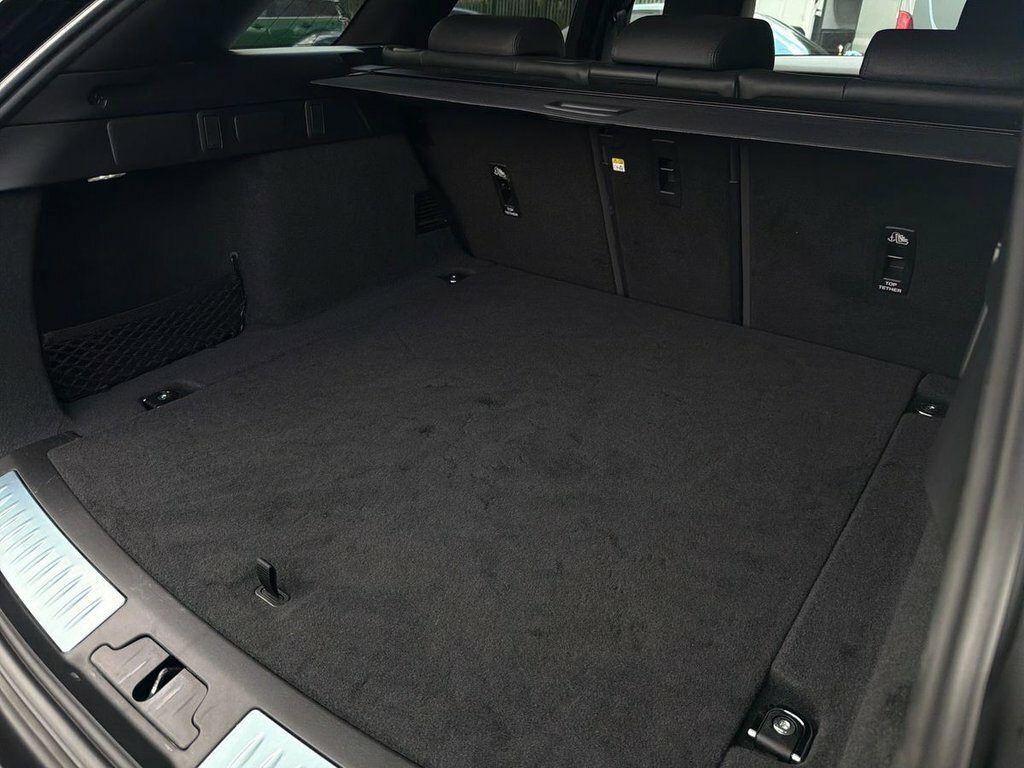 Land Rover Range Rover Velar Dynamic Se Black #30
