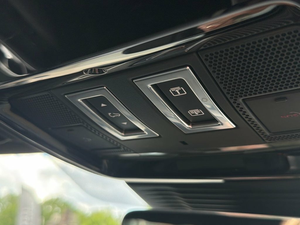 Land Rover Range Rover Velar Dynamic Se Black #25