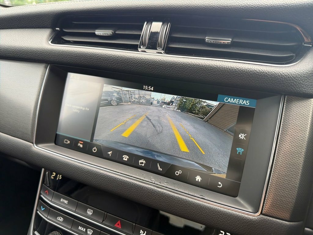 Jaguar XF 2.0D 180 Portfolio  #20