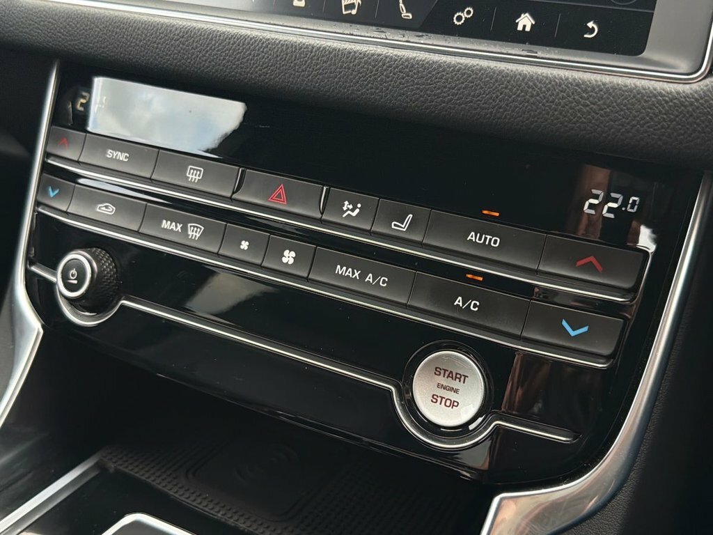 Jaguar XF 2.0D 180 Portfolio  #23