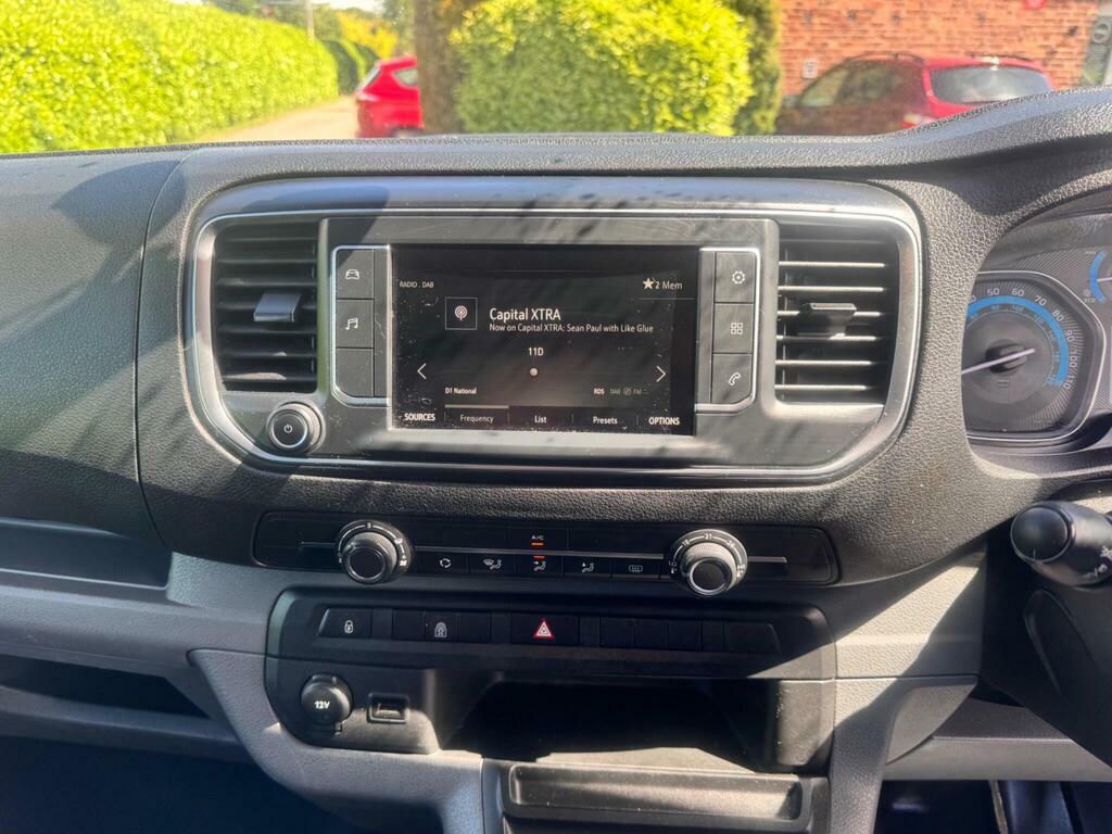 Vauxhall Vivaro L2h1 2900 Edition Ss White #22