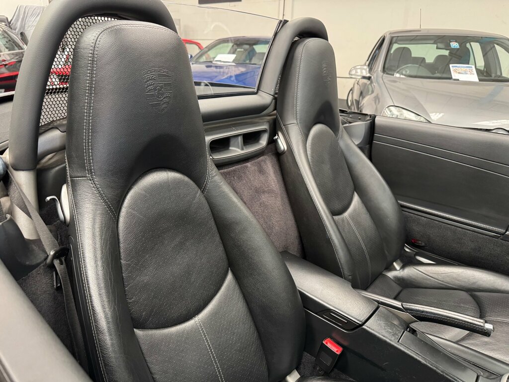 Porsche Boxster 24V Tiptronic Silver #16