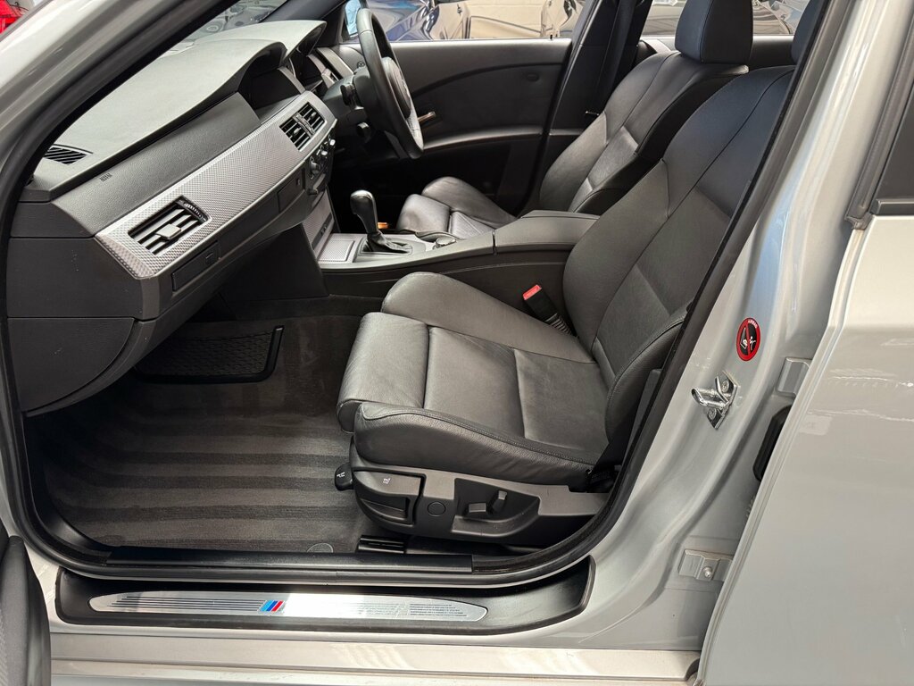 BMW 5 Series Black #25