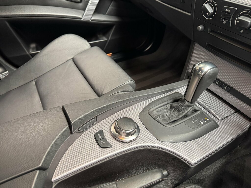 BMW 5 Series Black #30