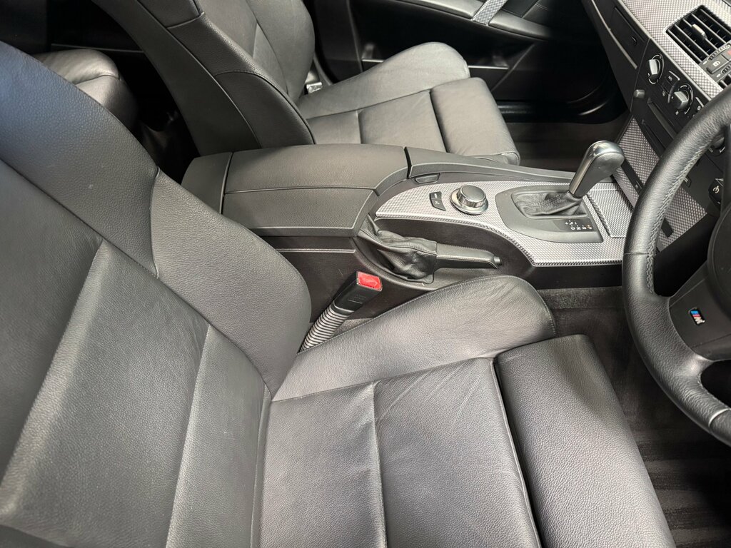 BMW 5 Series Black #15