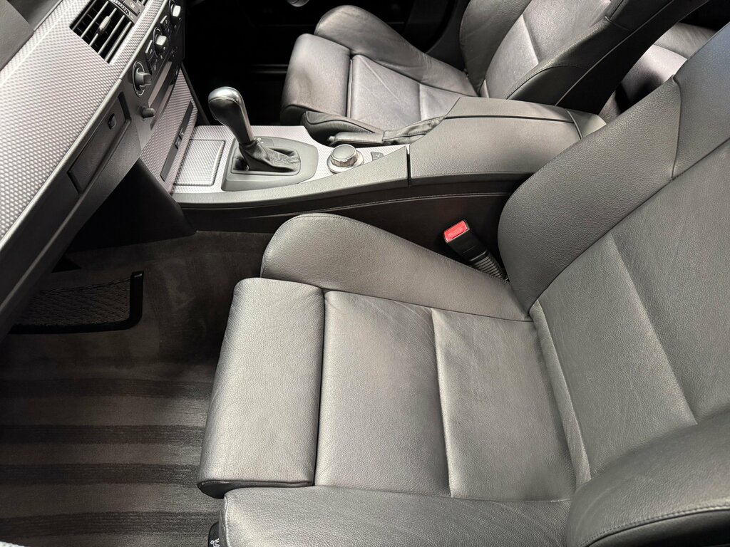 BMW 5 Series Black #21