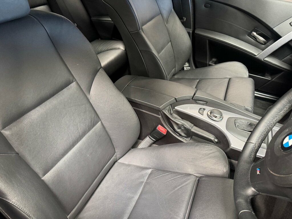 BMW 5 Series Black #14