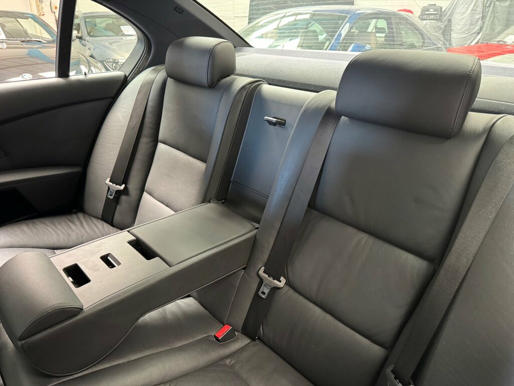 BMW 5 Series Black #23
