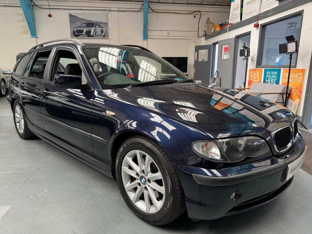 BMW 3 Series 2.0 320D Es Touring 158 Gkm, 1 LE03YNK Blue