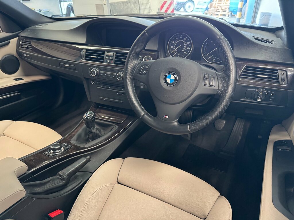 BMW 3 Series  Black #13