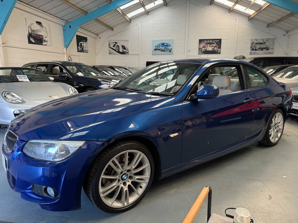 BMW 3 Series  Black #2