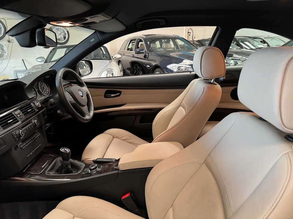 BMW 3 Series  Black #22
