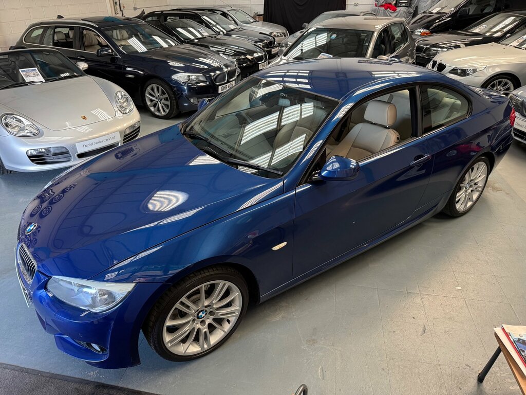BMW 3 Series  Black #7
