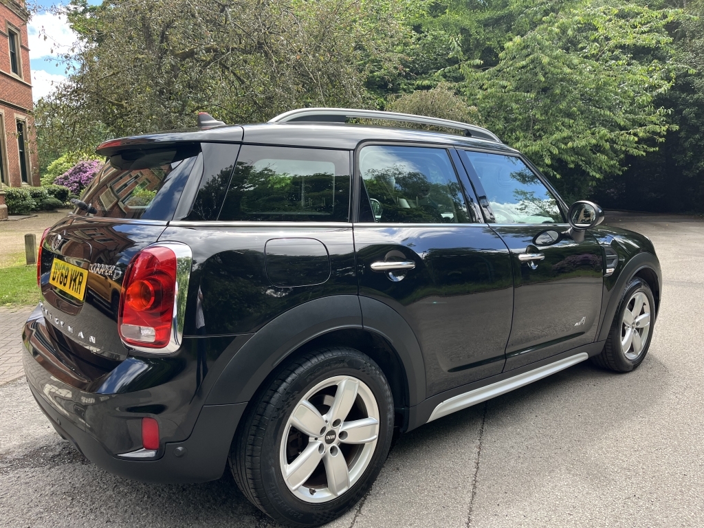 Mini Countryman Suv DY68VKR Black #5