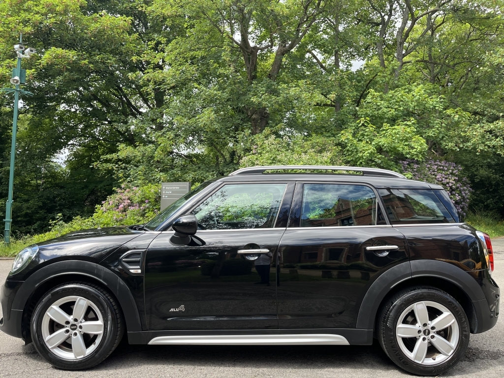 Mini Countryman Suv DY68VKR Black #6