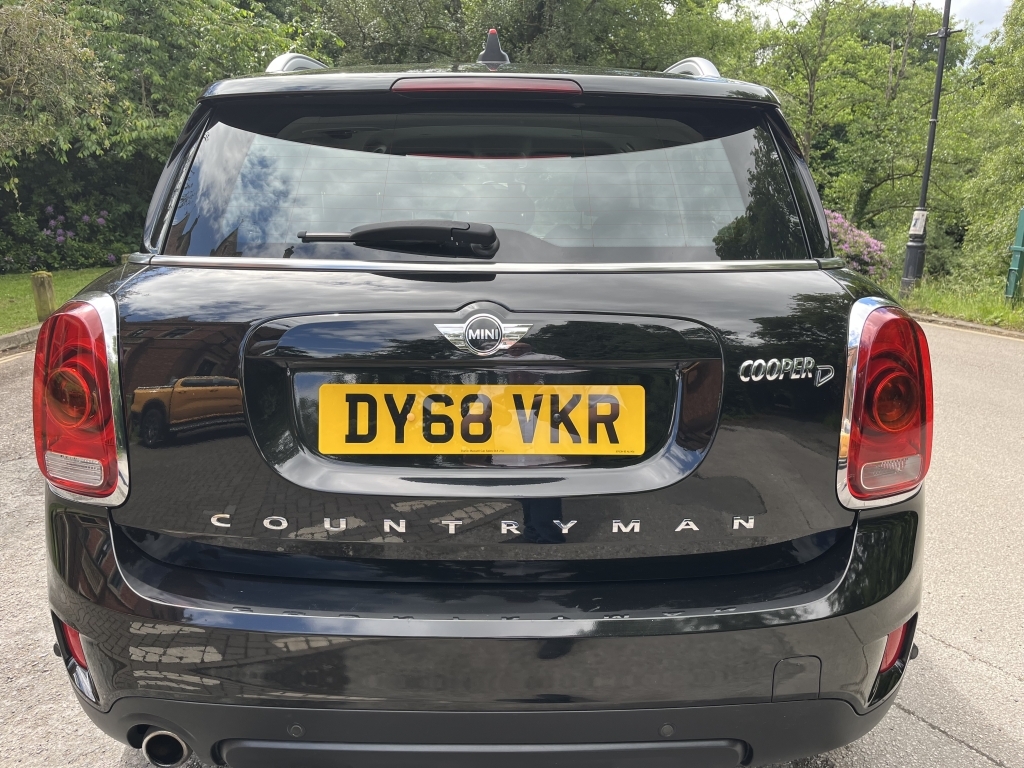 Mini Countryman Suv DY68VKR Black #4