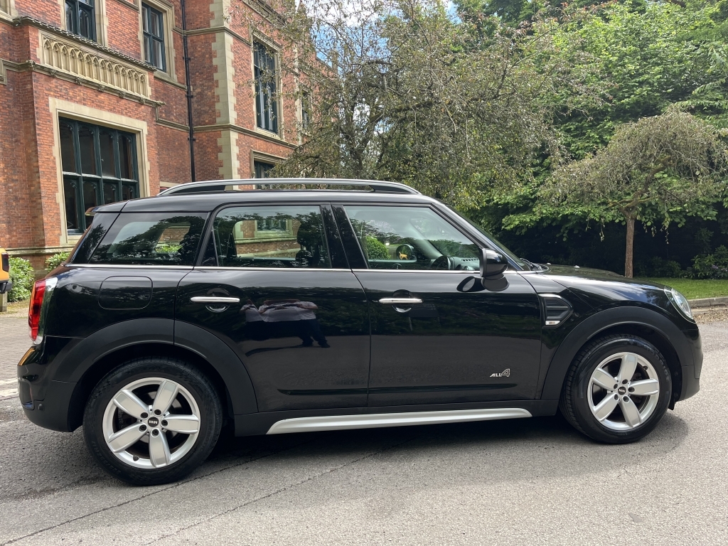 Mini Countryman Suv DY68VKR Black #2