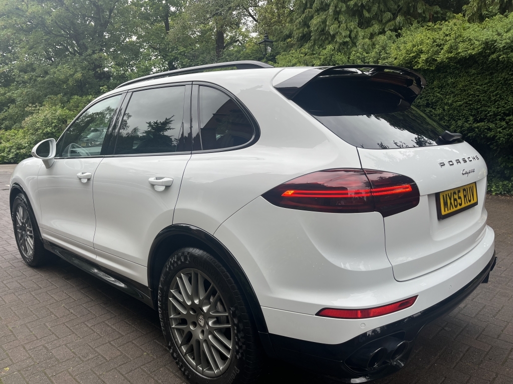 Porsche Cayenne Suv White #6