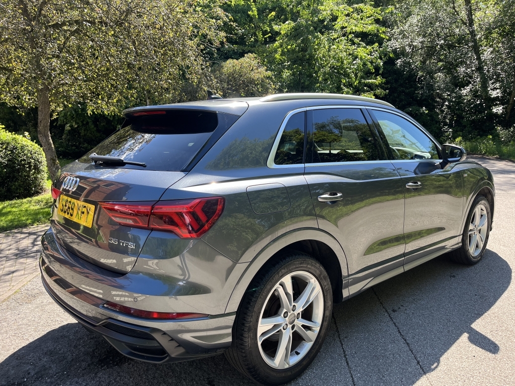 Audi Q3 Estate SD69XFY Grey #5
