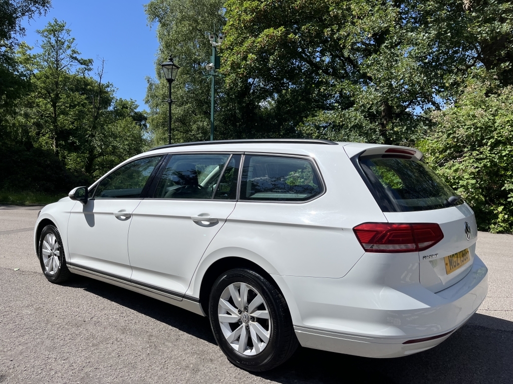 Volkswagen Passat Estate White #3