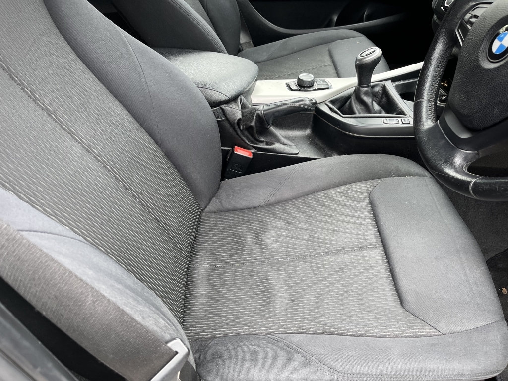 BMW 1 Series 3L Null Blue #9