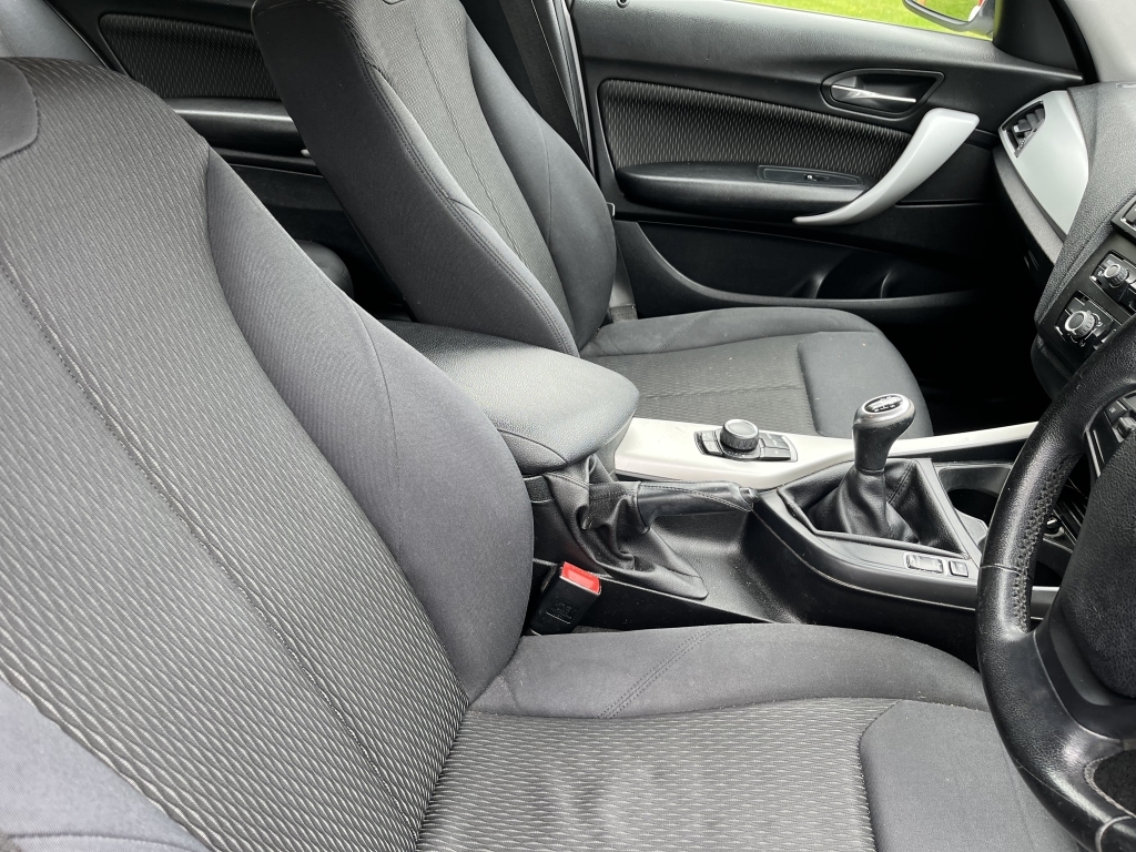 BMW 1 Series 3L Null Blue #10