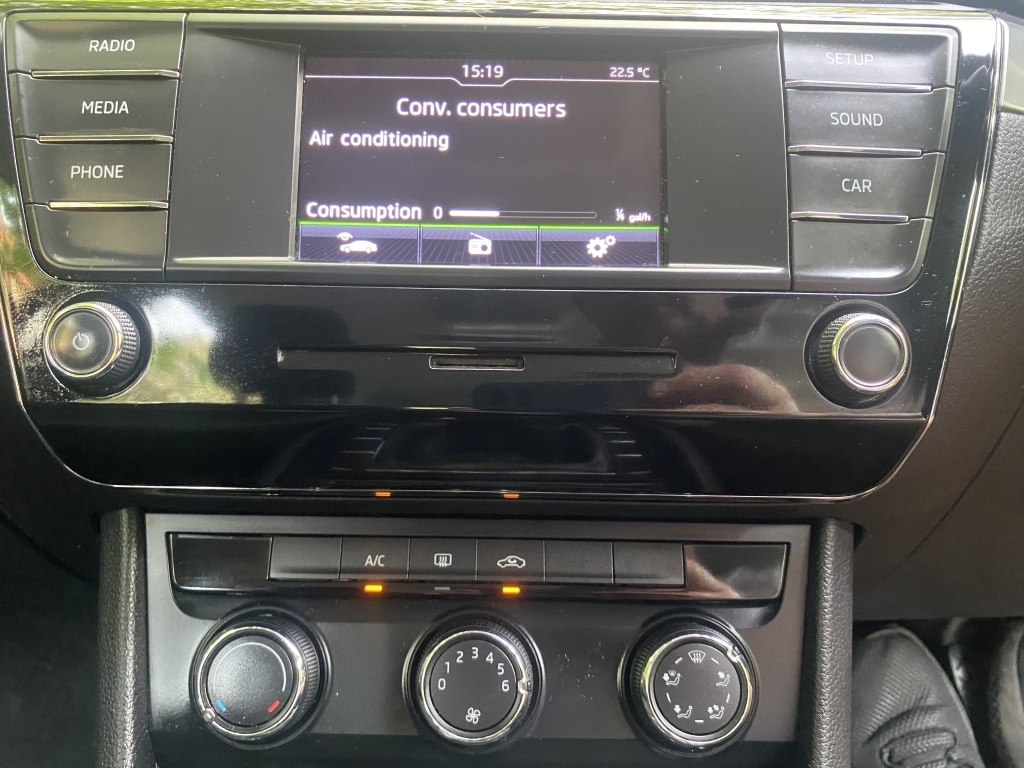 Skoda Superb 2.0 Tdi Elegance Silver #19