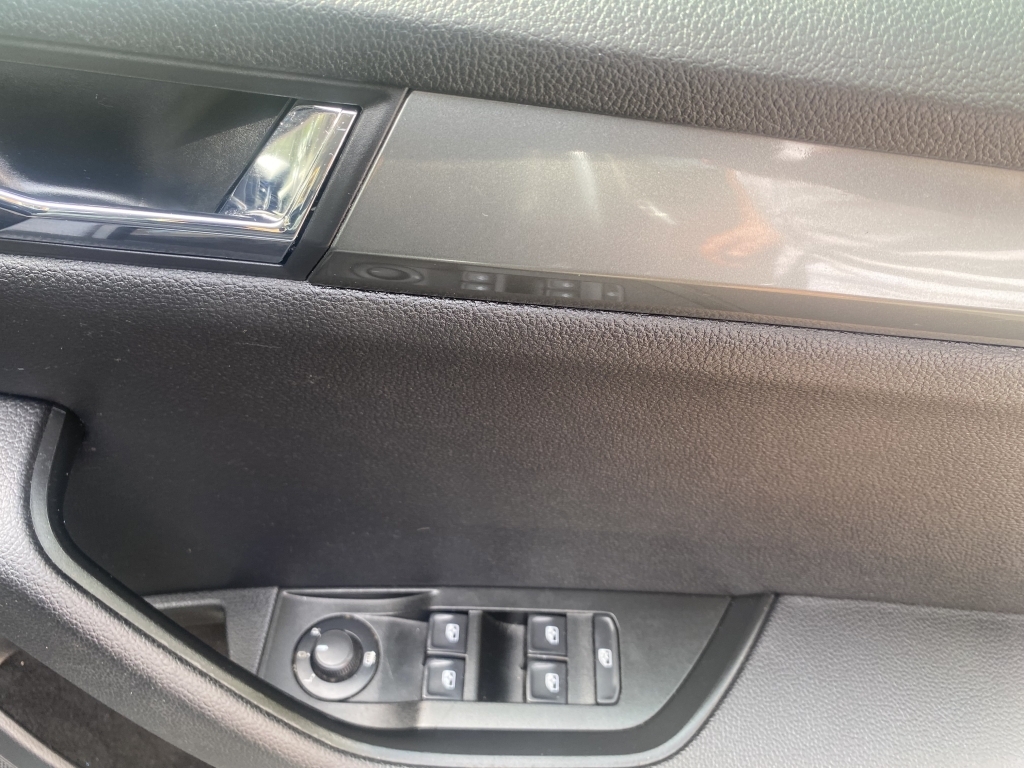 Skoda Superb 2.0 Tdi Elegance Silver #21