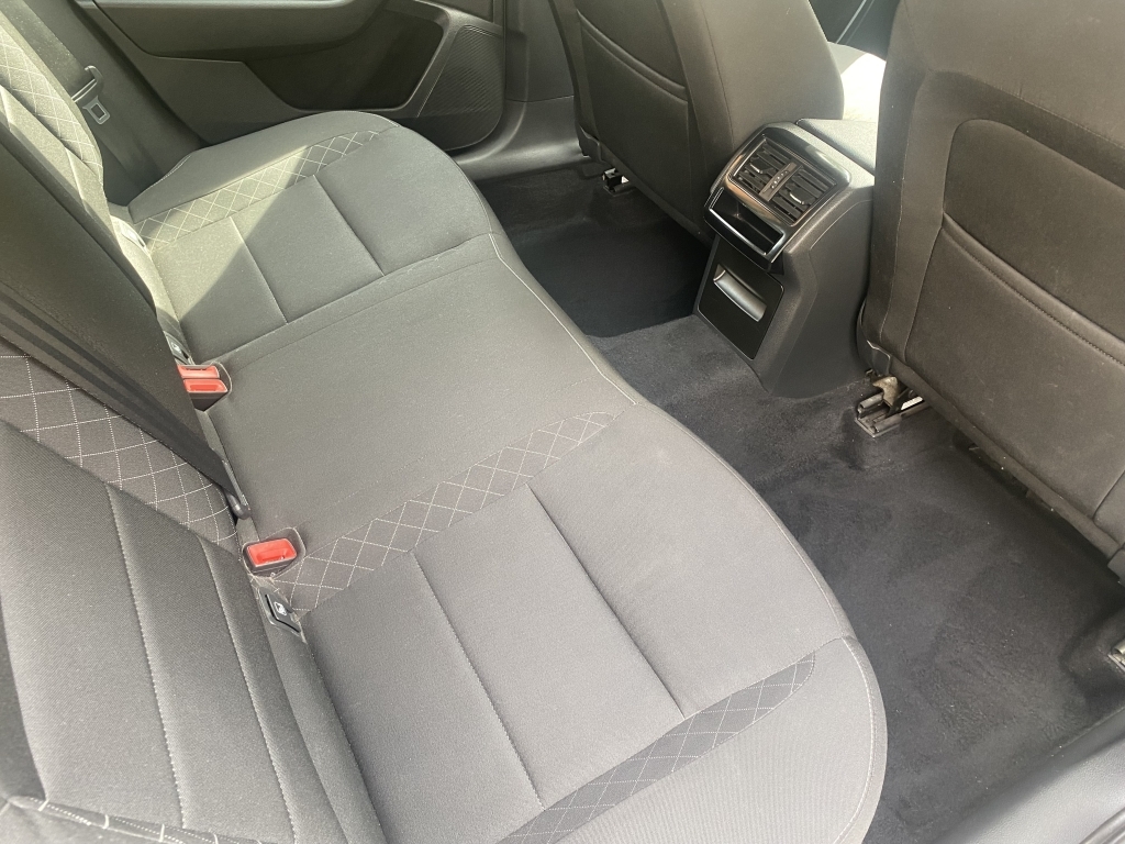 Skoda Superb 2.0 Tdi Elegance Silver #28