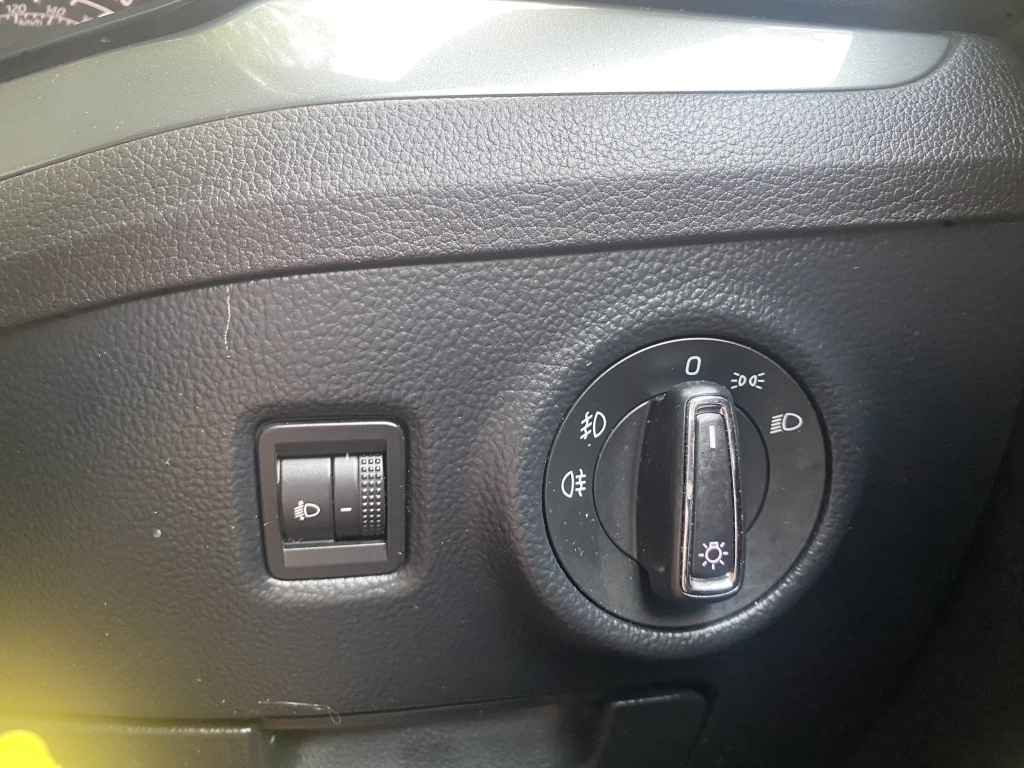 Skoda Superb 2.0 Tdi Elegance Silver #12