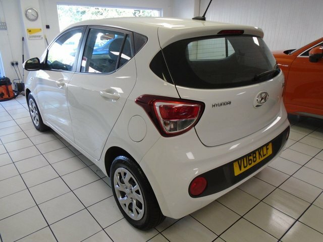 Hyundai I10 1.0 Se Hatchback Euro 6 67 Ps VU68KLF White #4