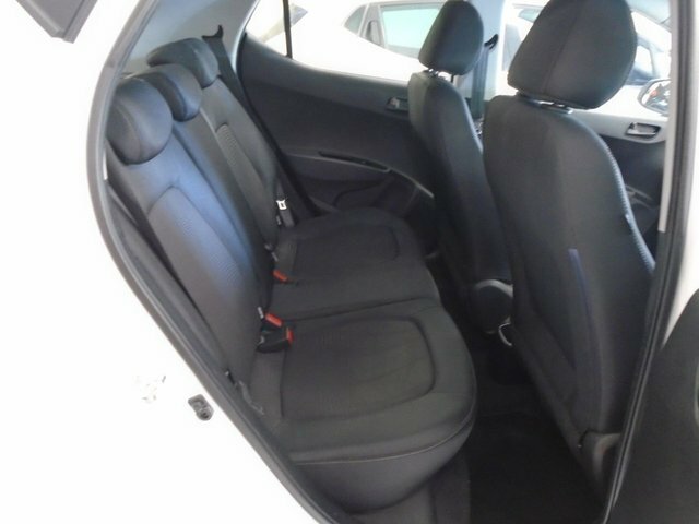 Hyundai I10 1.0 Se Hatchback Euro 6 67 Ps VU68KLF White #6