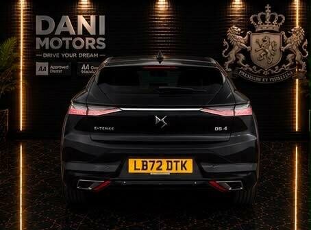 DS DS 4 Hatchback Black #2