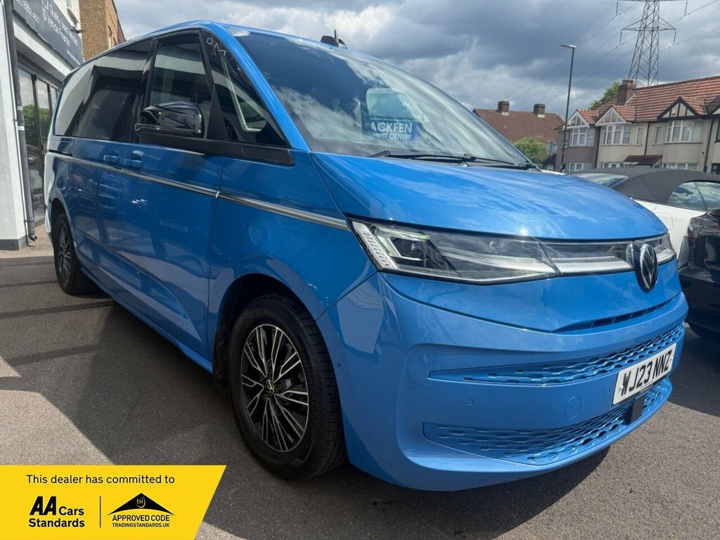 Volkswagen Multivan 2L Style Blue