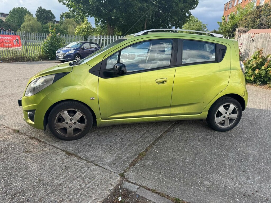 Chevrolet Spark 1.2I Lt Green #7