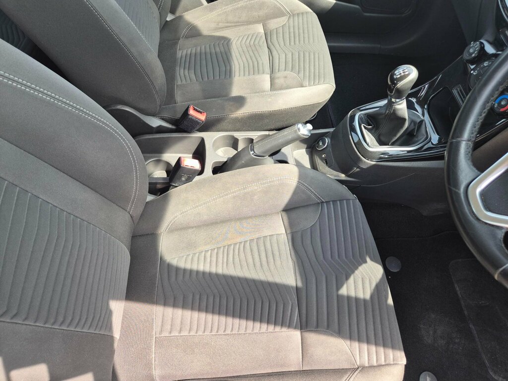 Ford Fiesta 1.25 Zetec . HK63AEA White #6