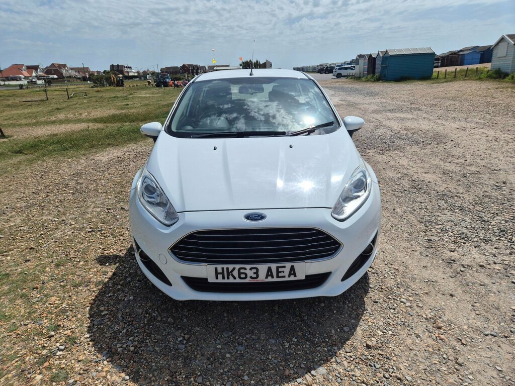 Ford Fiesta 1.25 Zetec . HK63AEA White #4
