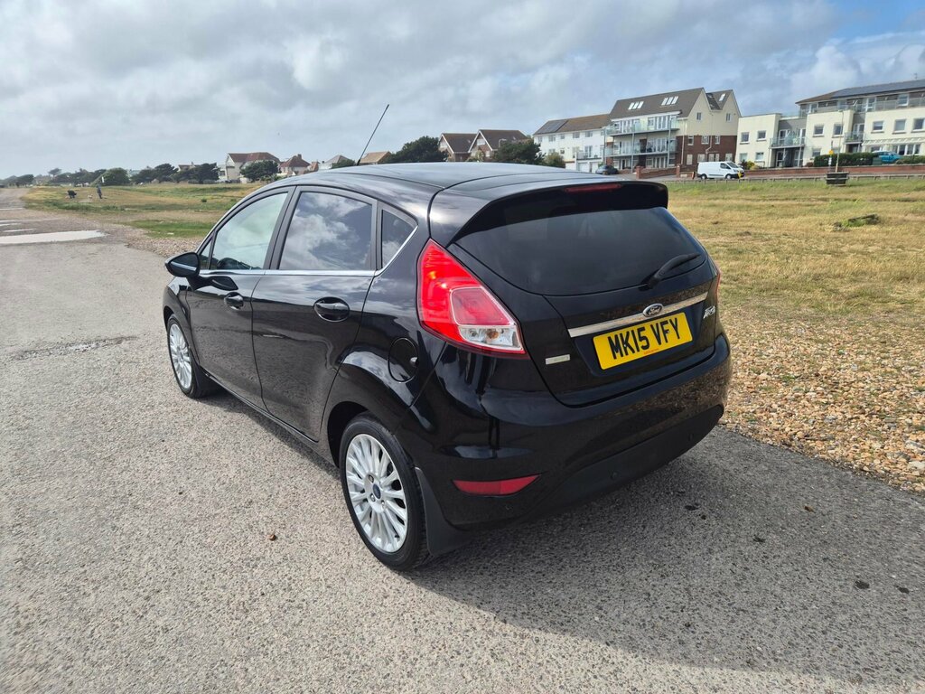 Ford Fiesta Titanium 5-Door MK15VFY Black #3