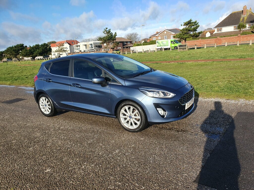Ford Fiesta Titanium 5-Door Blue #2