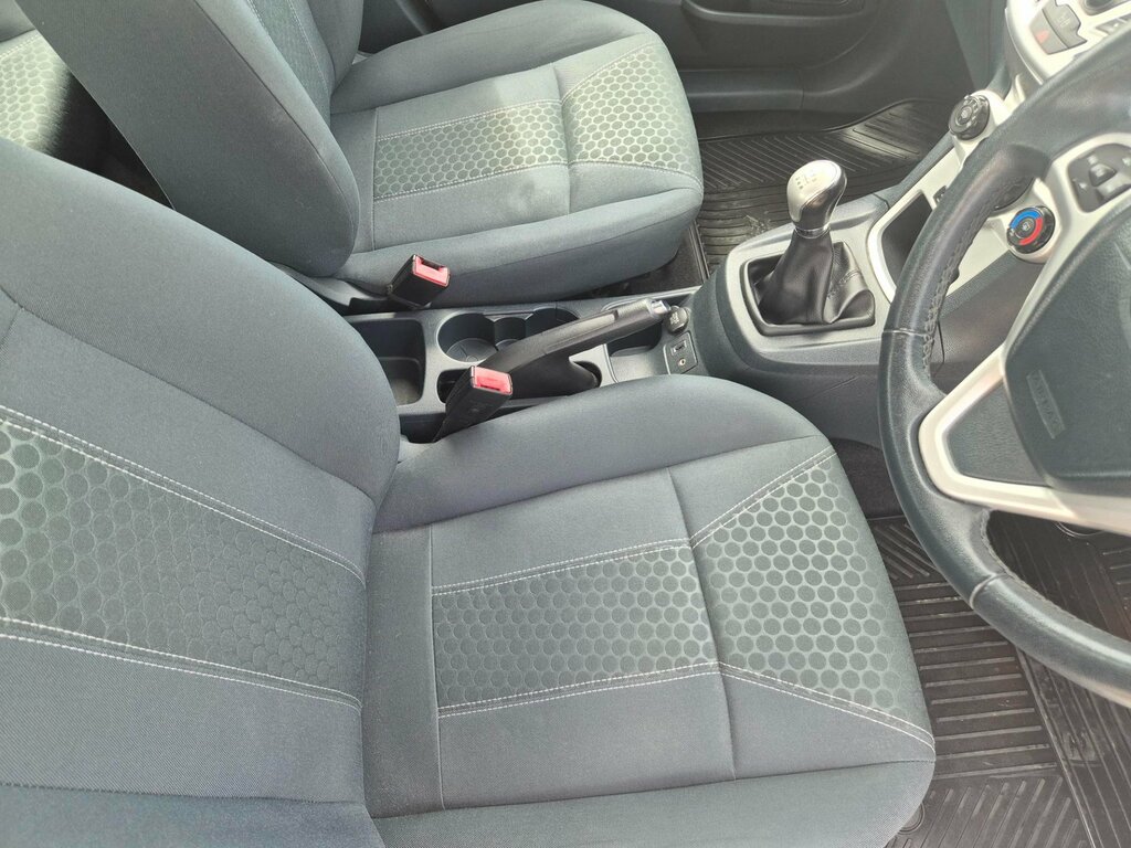 Ford Fiesta 1.4 Zetec Hatchback 130 Gkm, 9 White #5