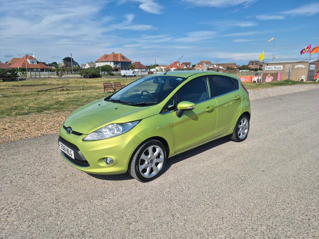 Ford Fiesta 1.4 Zetec Hatchback 133 Gkm, 9 Green #2