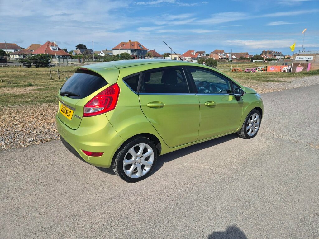 Ford Fiesta 1.4 Zetec Hatchback 133 Gkm, 9 Green #4