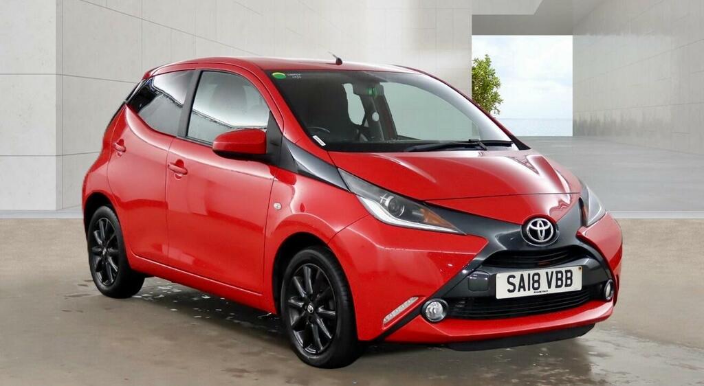 Toyota Aygo X X-style Red