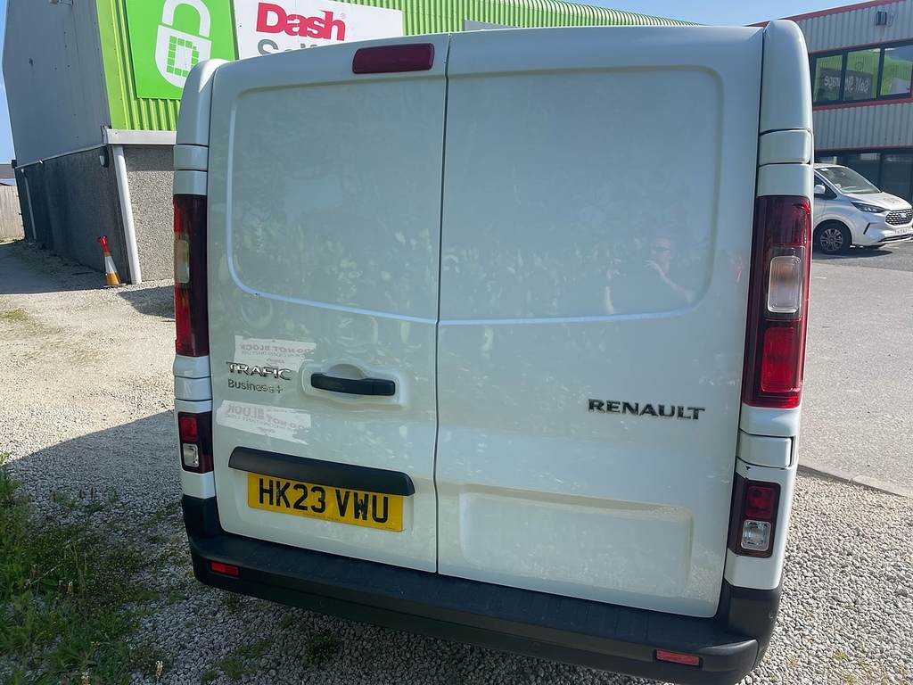 Renault Trafic Dci Blue Ll30 Business HK23VWU White #4